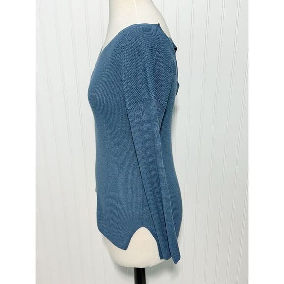 Hippie Rose Women's Long Sleeves Knit Sweater Criss Cross Back Blue Size Large - Picture 5 of 10
